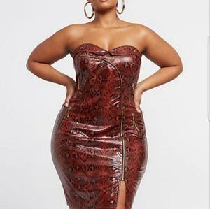 FTF/ BODYCON SNAKE PRINT 2X 28/20